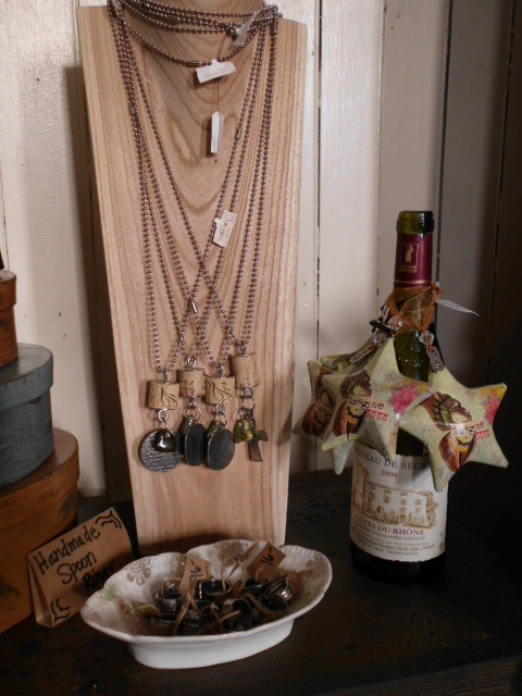 CORK NECKLACES